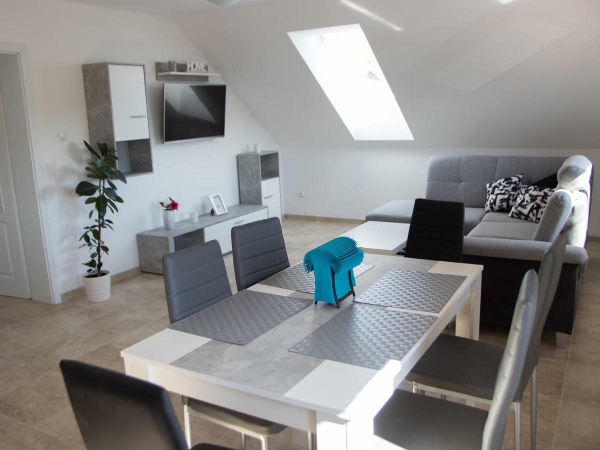 Apartman U Fuxu Zleby Bagian luar foto